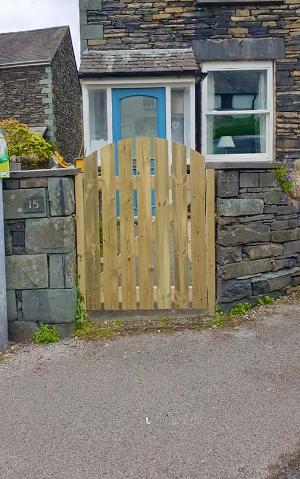 curved top enterance gate